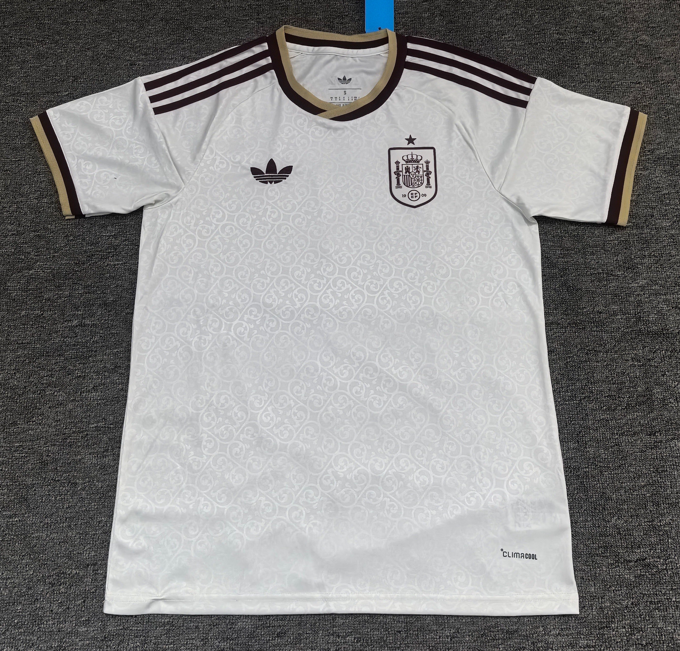 Maillot Extérieur Espagne – Adidas Originals Blanc Arabesques Climacool